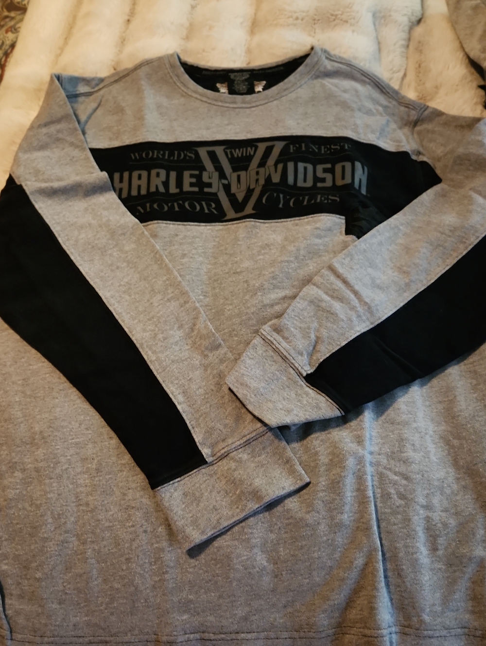 Harley-Davidson Grey and Black Crewneck Sweatshirt with Chest Logo